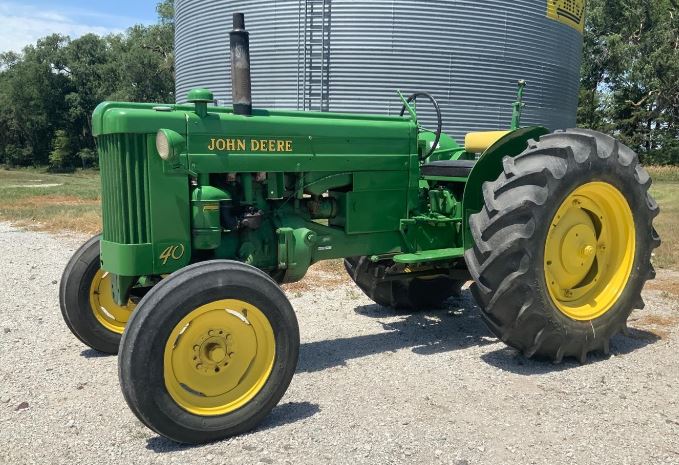 John Deere 40 Specs, Price, HP, Weight, Review