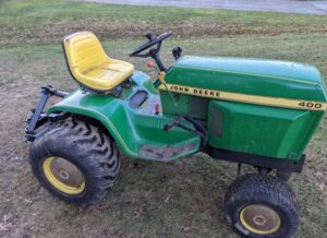 John Deere 400 Specs, Price, Review, Features, Attachments, Overview  