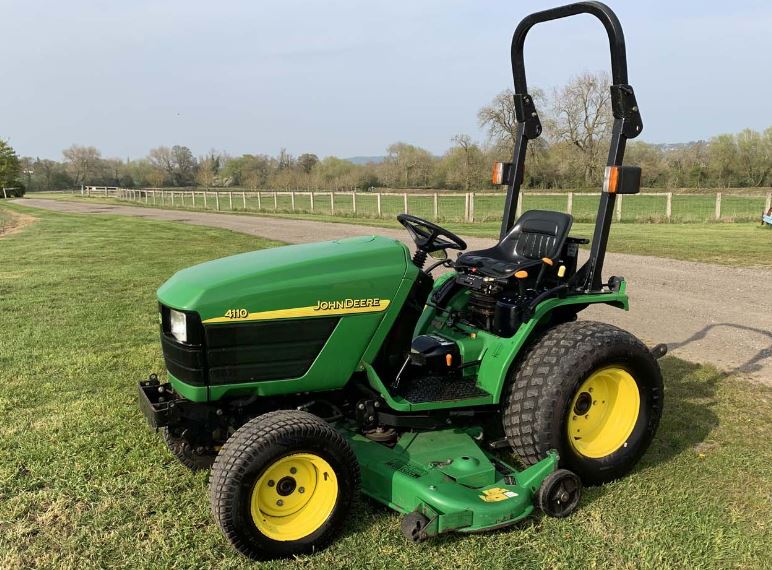 John Deere 4110 Specs, Weight, Price & Review