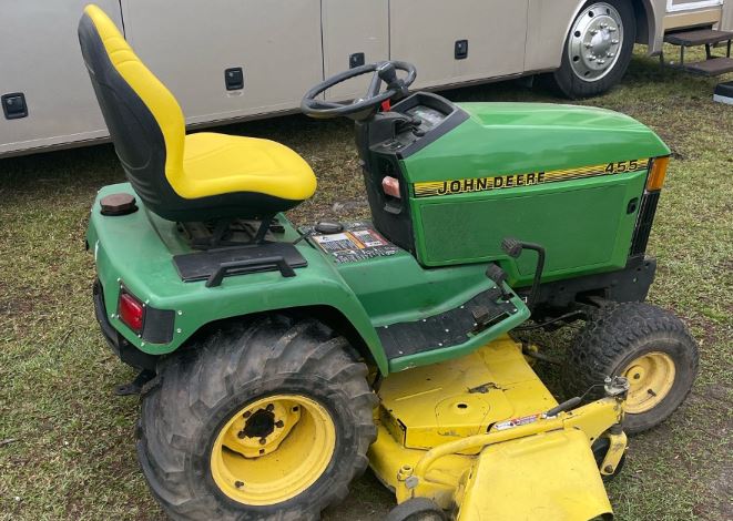 John Deere 455 Specs, Price, Review, Features, Attachments, Overview  