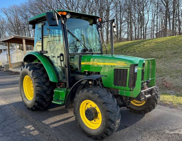 John Deere 5520 Specs, Weight, Price & Review