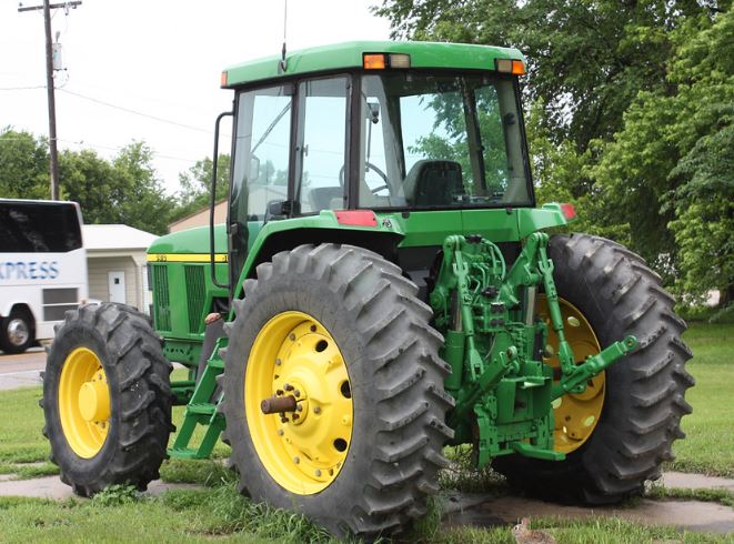 John Deere 7410 Specs, Weight, Price & Review