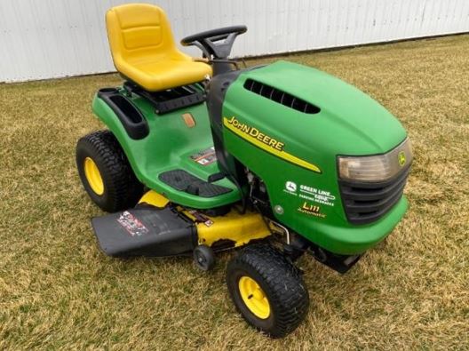 John Deere L111 Price, Specs, Review, Attachments, Serial Number