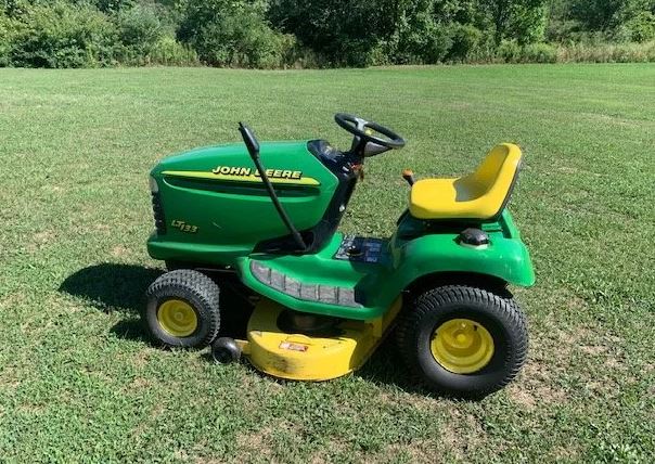 John Deere LT133 Price, Specs, Review, Attachments, Serial Number