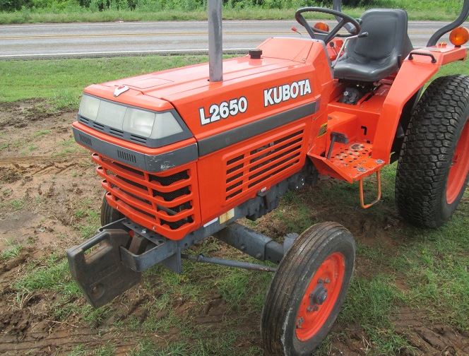 Kubota L2650 Specs, Price, HP, Review, Attachments 