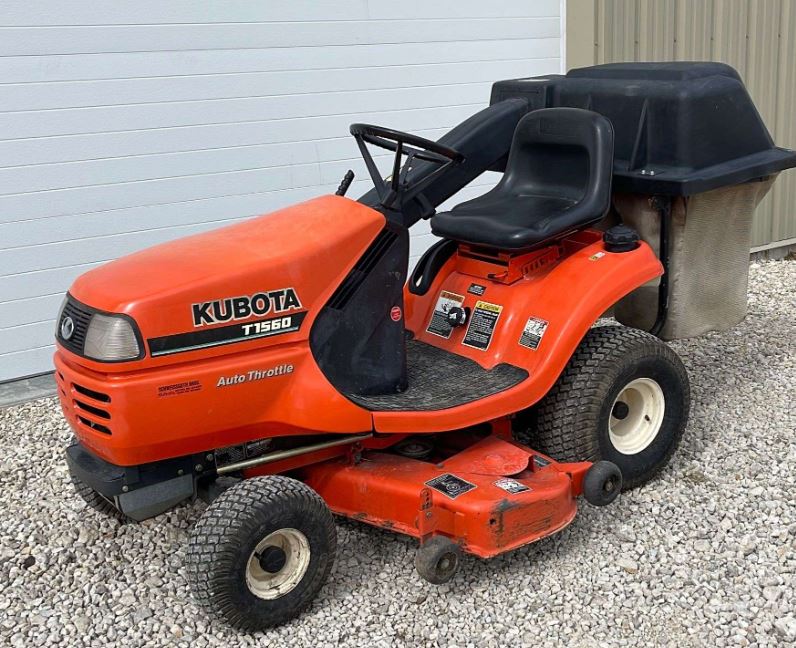 Kubota T1560 Specs, Price, Oil Capacity, Review