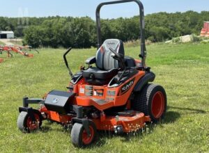 Kubota ZD1211 Specs, Price, Review, Attachments