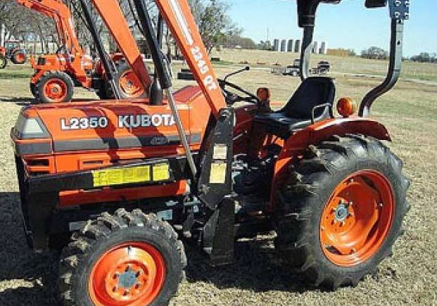 Kubota L2350 Specs, Price, Review, Attachments, Weight, Oil Capacity, Lift Capacity