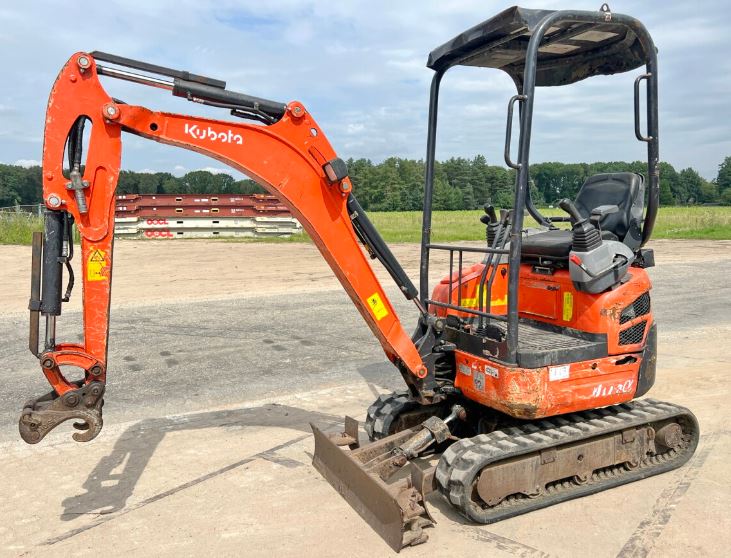 Kubota U17 Specs, Price, Review, Weight, Lifting Capacity, Attachments