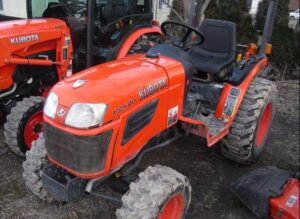 Kubota B2620 Specs, Price, Review, HP, Attachments, Weight, Lift Capacity, Oil Capacity, Attachments