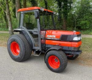 Kubota L4200 Specs, Weight, Price New, HP, Review